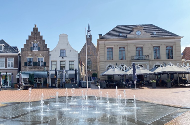 Vestingstad-Steenwijk-fontein-Markt.jpeg